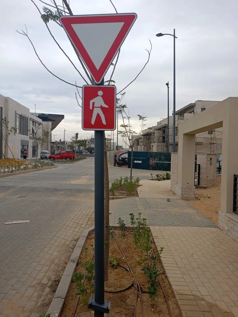 Traffic, Warning, Regulatory & Directional Signage — installed example 9